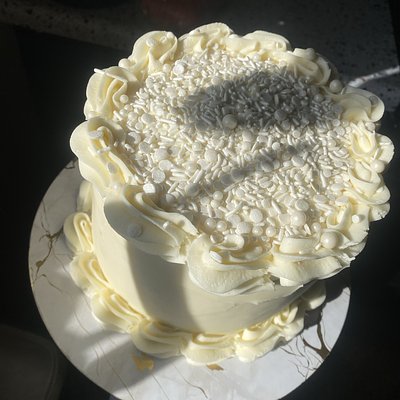 8in Cake