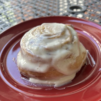 Cinnamon Rolls (8)