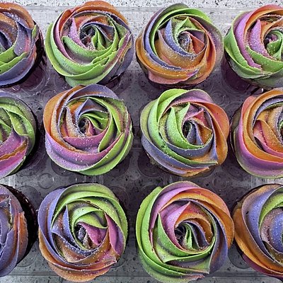 Cupcakes (12)