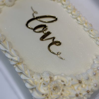 Custom Sheet Cakes (Size1/4 $75, 1/2 $105)