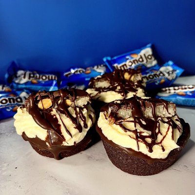 Almond Delight Cupcakes 
