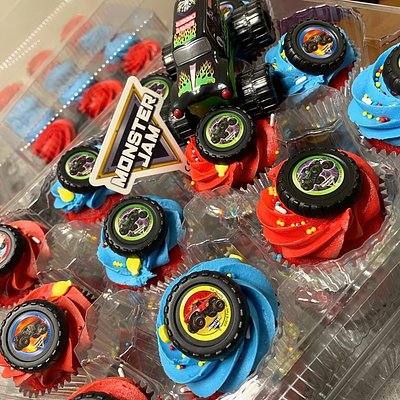 Custom Cupcakes 