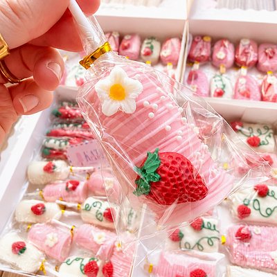 Marshmallow Pops