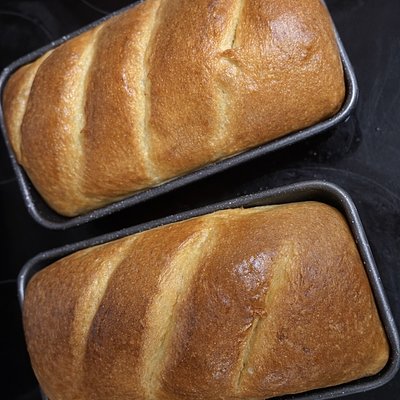 Honey Glazed White Sandwich Bread 