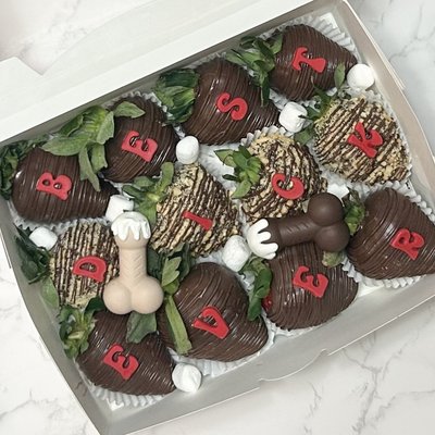 Valentines Day Chocolate Covered Strawberries 