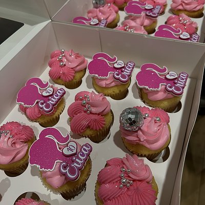 Decorative Cupcakes 