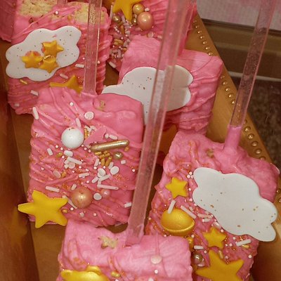 Custom Crispy Treats Pops