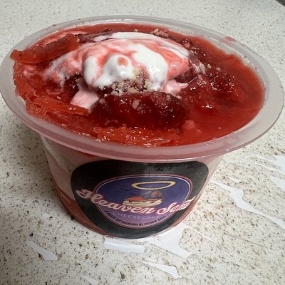 Strawberry Crunch Cheesecake Cup (small)
