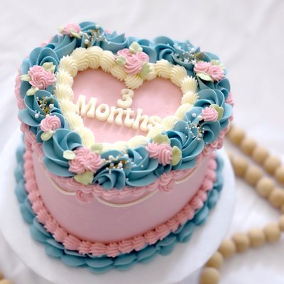 Vintage Buttercream Cake 