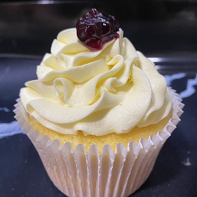 Lemon Blueberry Cupcake