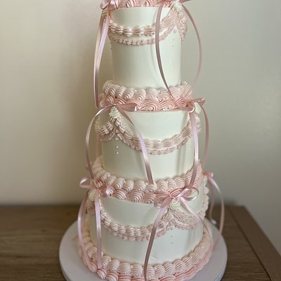 Tiered Cake 4inch/6inch/8inch (50-52 Servings)