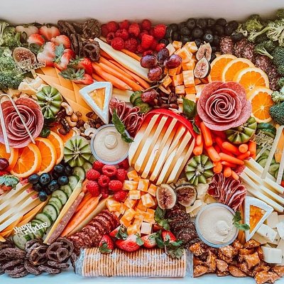 Custom Graze 15 Foot Serves 180 To 225 People