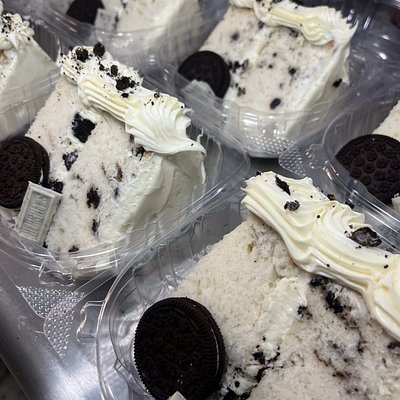 Cookies & Cream Cake (whole)