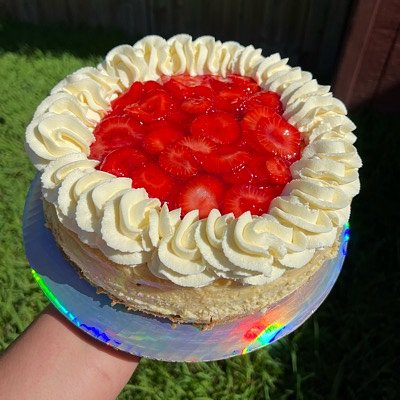 Cheesecake (Feeds 8-16)