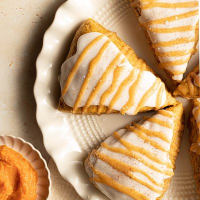 5 pack Pumpkin Cream Cheese Chip Scones 