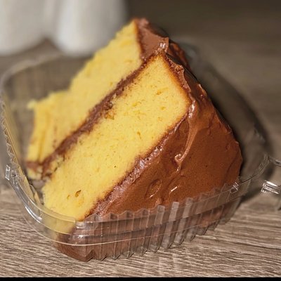 Old Fashioned 3 Layer Yellow Cake With Chocolate Icing