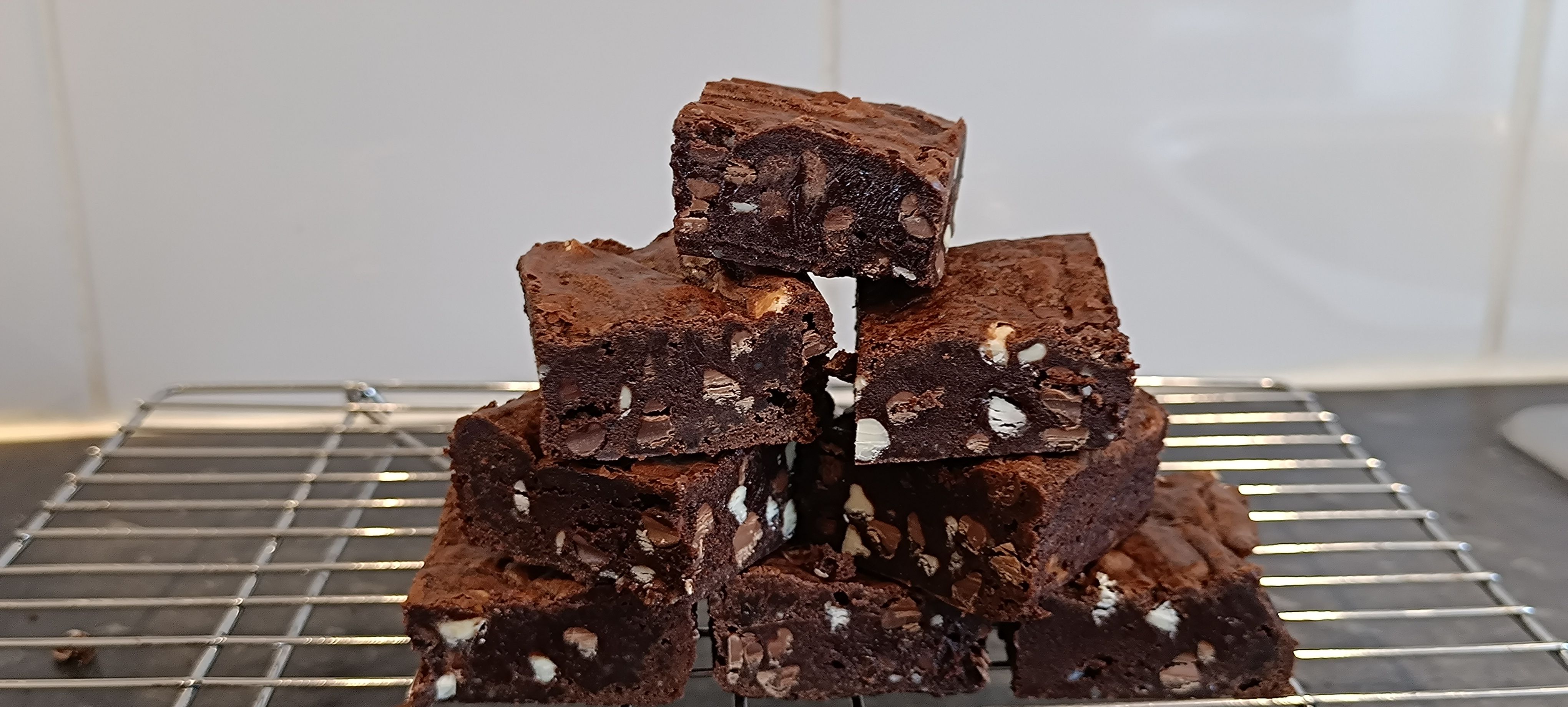 Moreish Fudgey Textured Brownies 