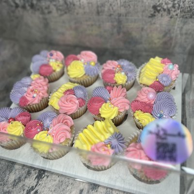 Cupcakes By The Dozen