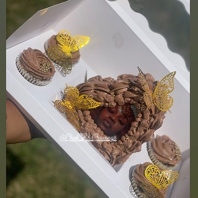 Bento Box (with 4 Cupcakes)