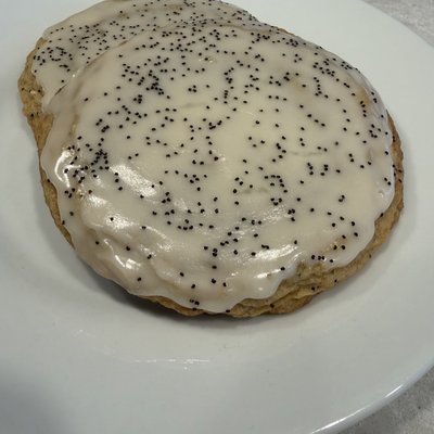 Lemon Poppyseed Cookie
