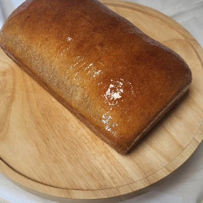 Maple Glazed Sandwich Bread 