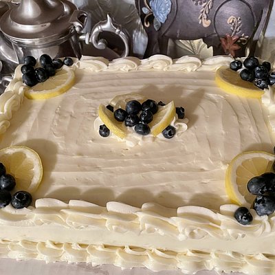 Lemon Cake With Blueberry Filling, 2 Layer