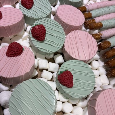 Chocolate covered oreos 