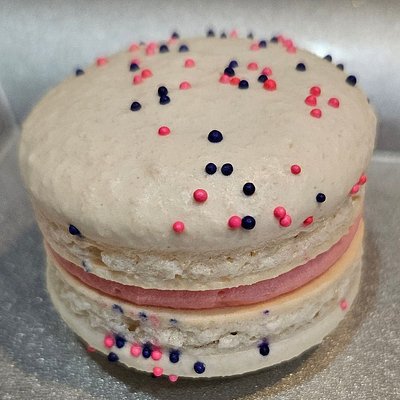 Birthday Cake Macaron