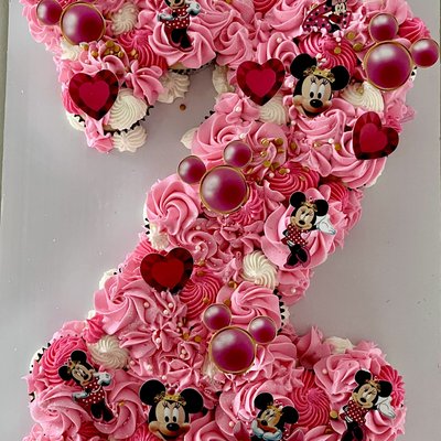Cupcake Pull Apart Cake