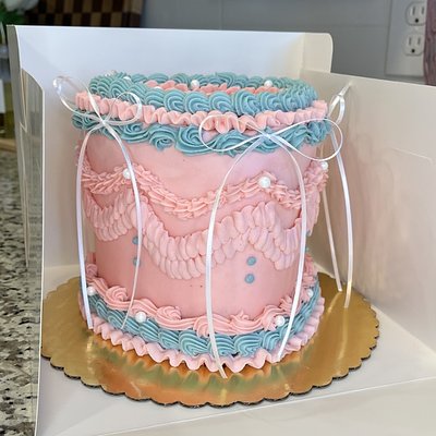 6” Cake ~ serves up to 15