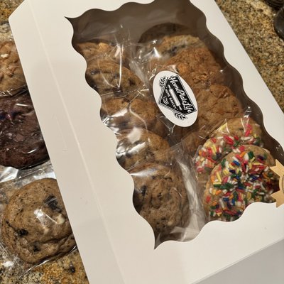 Half Dozen Cookie Box