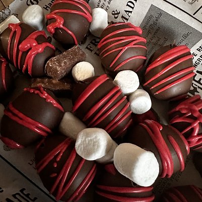 Medium Chocolate Covered Fruit