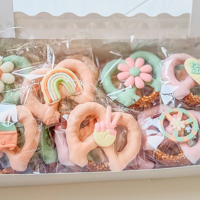 Chocolate Covered Pretzels 