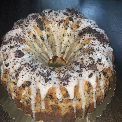 Cookie & Cream Pound Cake 