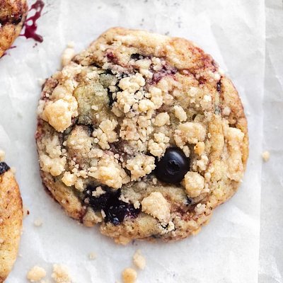 Blueberry Crumble Cookies