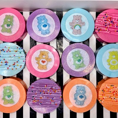12 Chocolate Covered Oreos