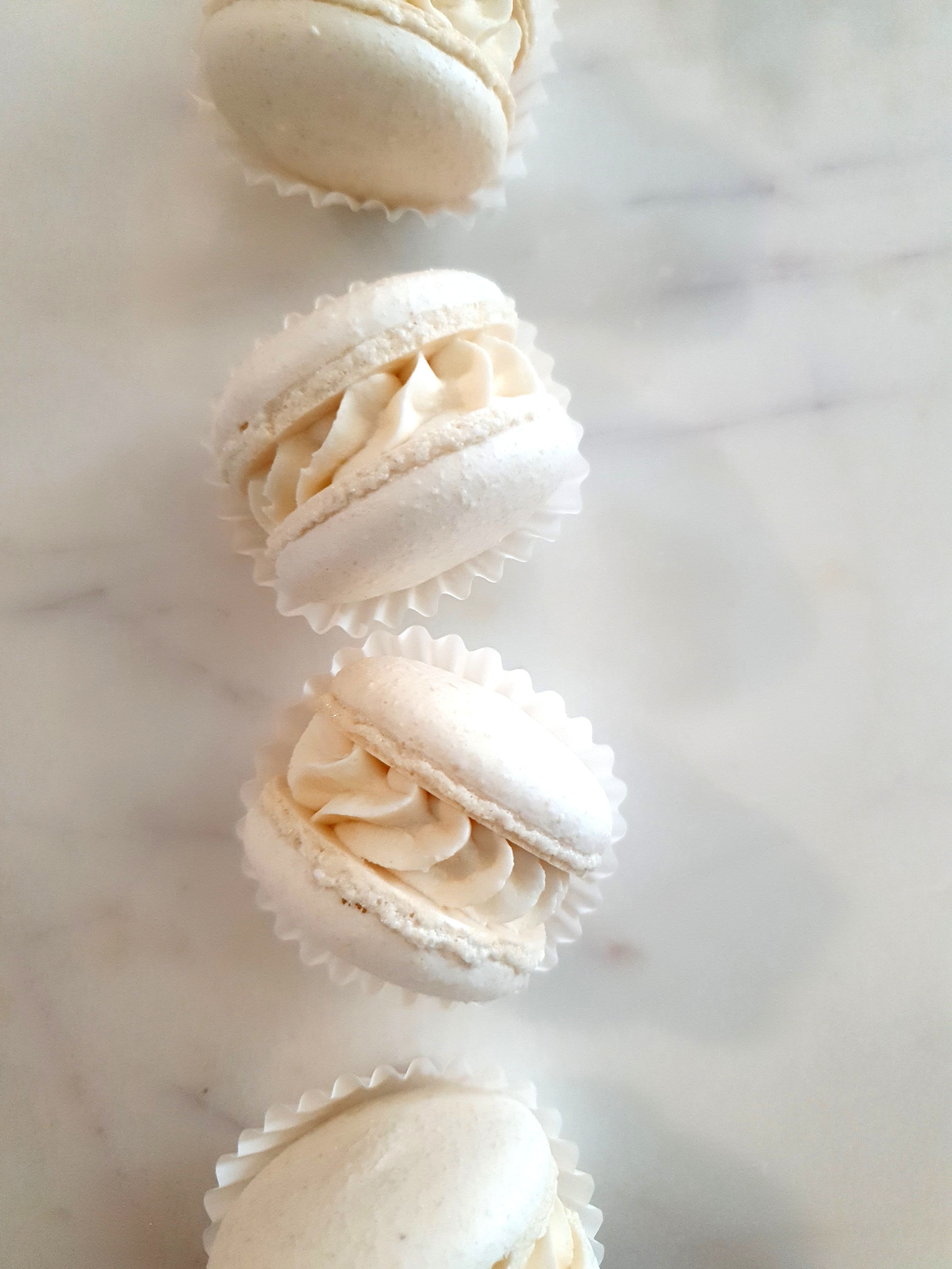 Vanilla Macarons 8 Pc