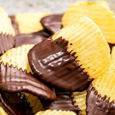 Chocolate Covered Ruffles (Per Box)