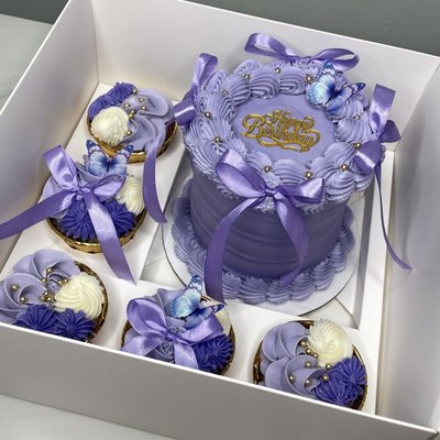 Bento Cake And Cupcakes 
