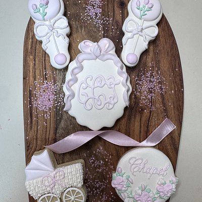  Detailed Custom Decorated Sugar Cookie
