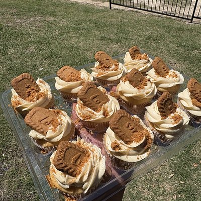 Biscoff cupcake special $20 