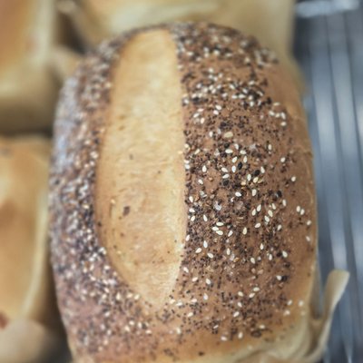 SOURDOUGH SOFT Everything bagel 
