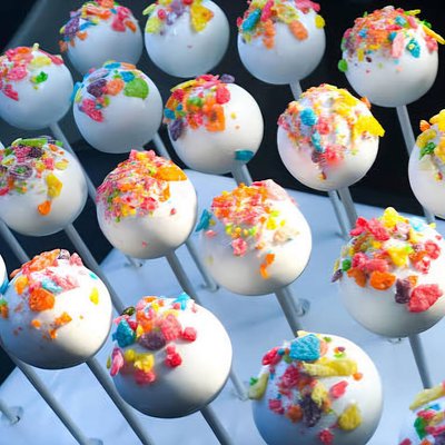 Fruity Pebbles Cake Pops (6)