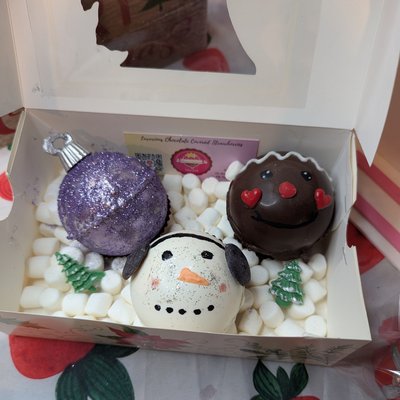 Dozen Cocoa Bombs 