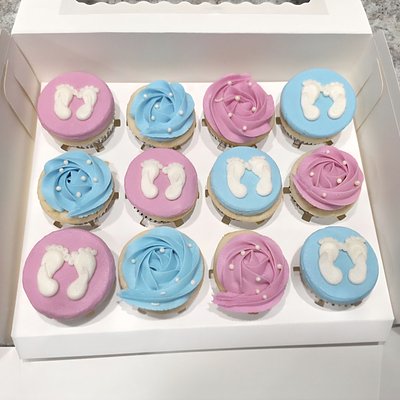 Custom Gender Reveal Cupcakes