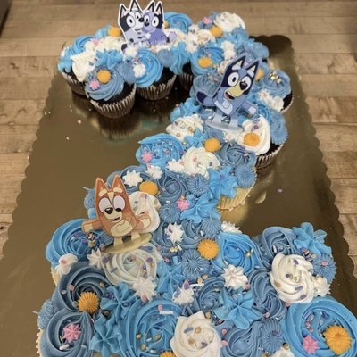 Number Cupcake Cake 
