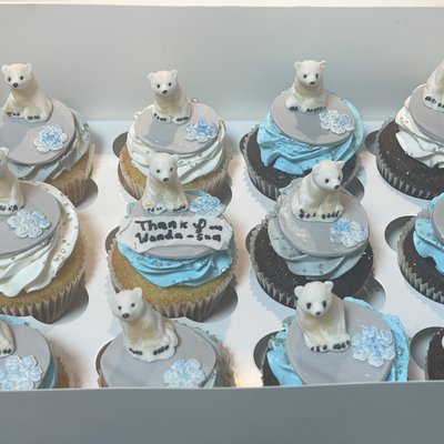 Polar Bear Theme Cupcakes 