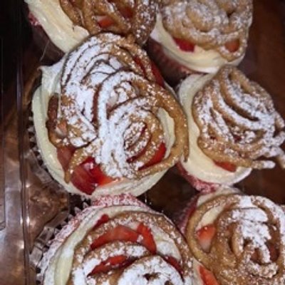 Strawberry Funnel Cake Cupcakes(6) 