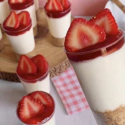 Strawberry Cheesecake Shooters