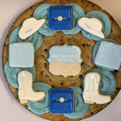 12” Cookie Cake with Mini Sugar Cookies